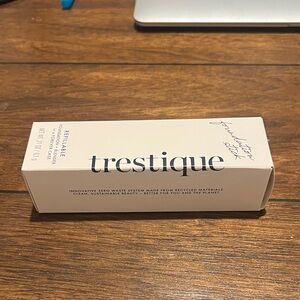 treStiQue Cream Foundation Stick + Blender in a forever case : Refillable